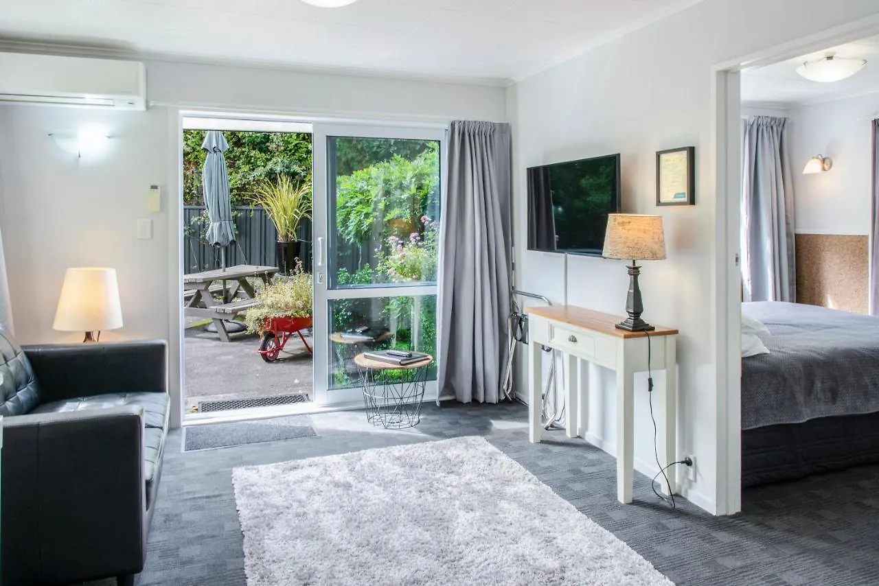 Dunrovin Motel Taupo