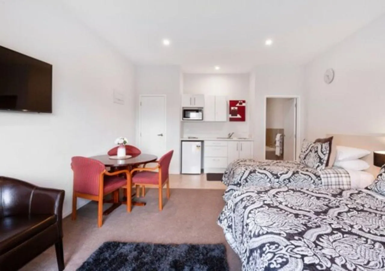 ****  Dunrovin Motel Taupo New Zealand