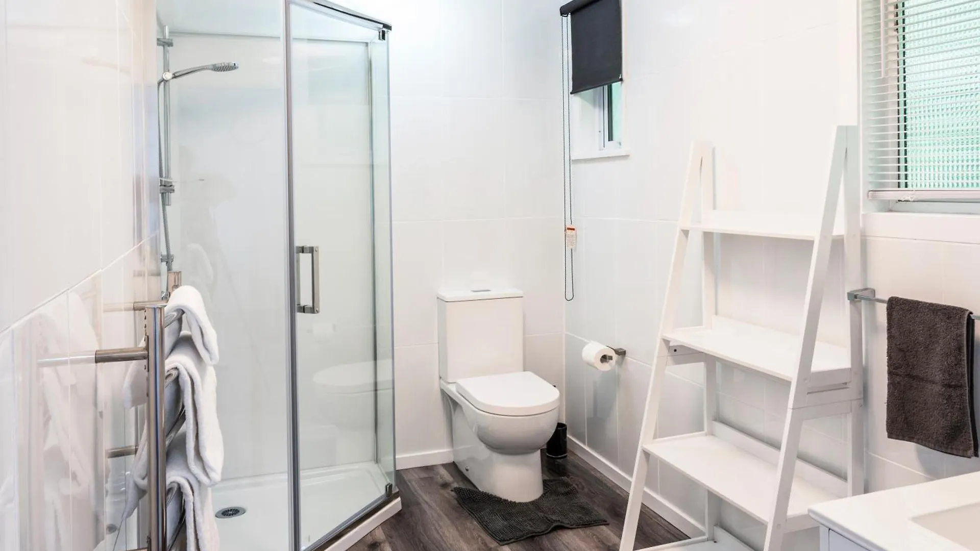 Dunrovin Motel Taupo