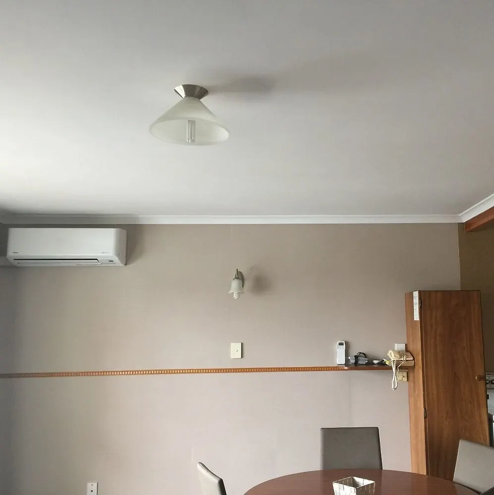 ****  Dunrovin Motel Taupo New Zealand