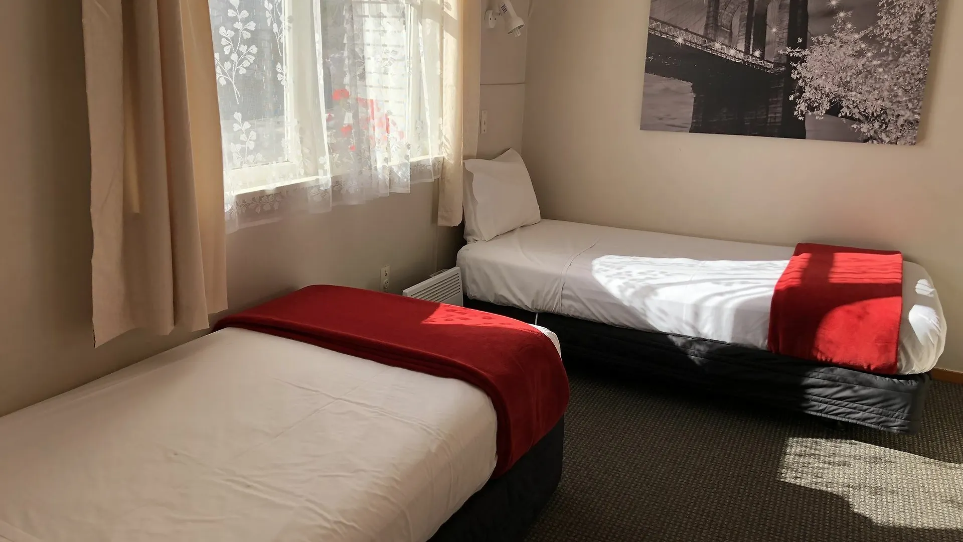 Dunrovin Motel Taupo 4*,